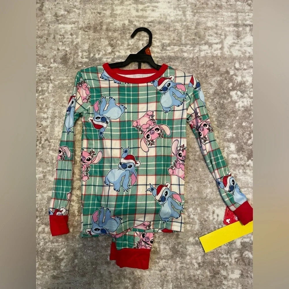 Disney Holiday Stitch Kids Pajama Set - Green and Red size 8-NWT